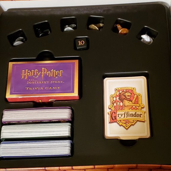 Harry Potter and the Sorcerer's Stone Trivia Game - Picture 3 of 4